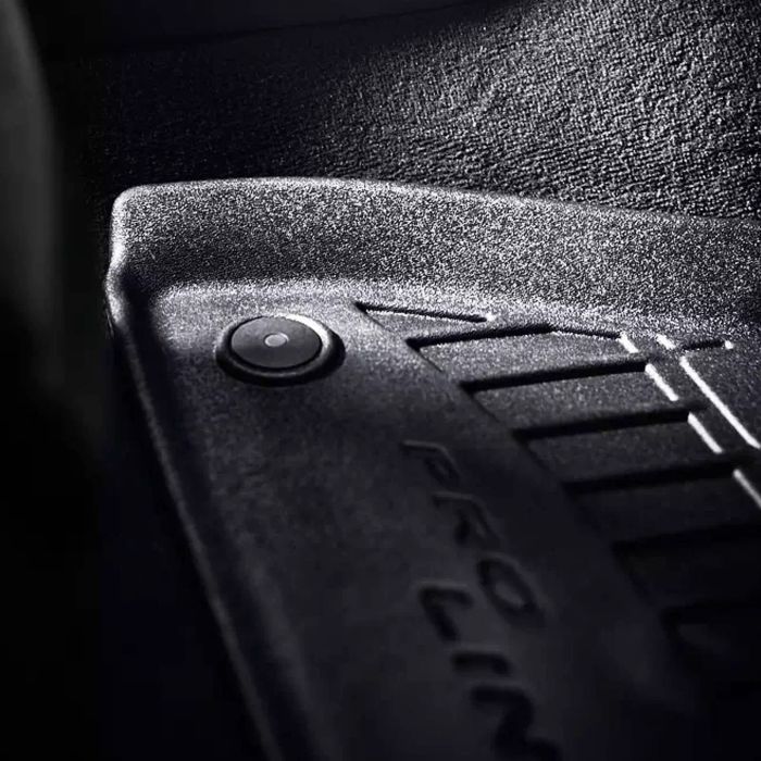 Floor mats for Nissan e-NV200